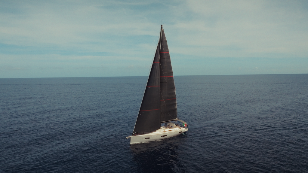 First 53 Ottima - Premium Crewed line