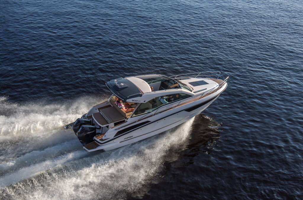 Flipper 900 ST Macka Monika