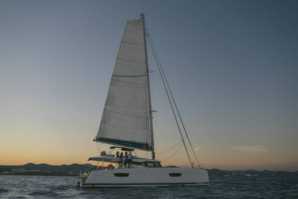 Fountaine Pajot 47 SAONA LUX  AquaSpirit