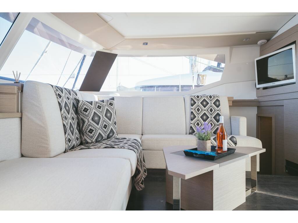 Fountaine Pajot 47 SAONA LUX  AquaSpirit