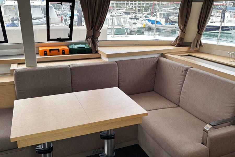 Fountaine Pajot Astrea 42 Quatuor Neza