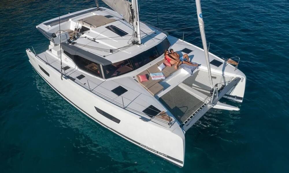 Fountaine Pajot Astrea 42 Ion