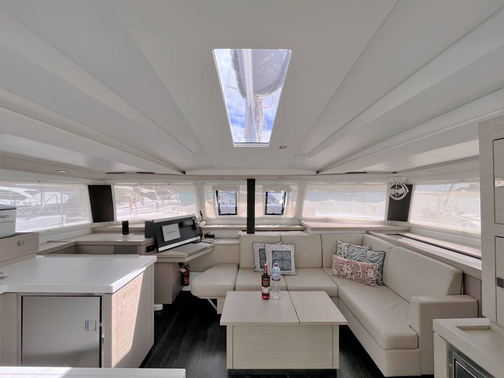 Fountaine Pajot Astrea 42 Maho