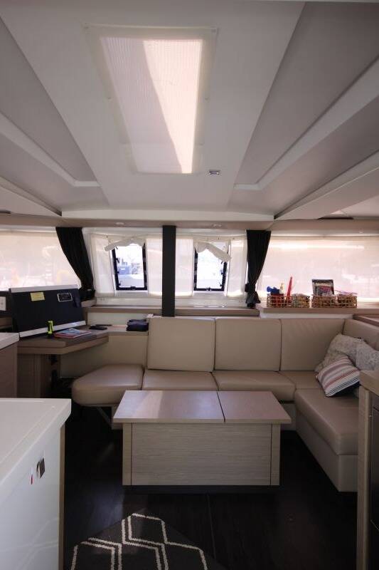 Fountaine Pajot Astrea 42 Maho