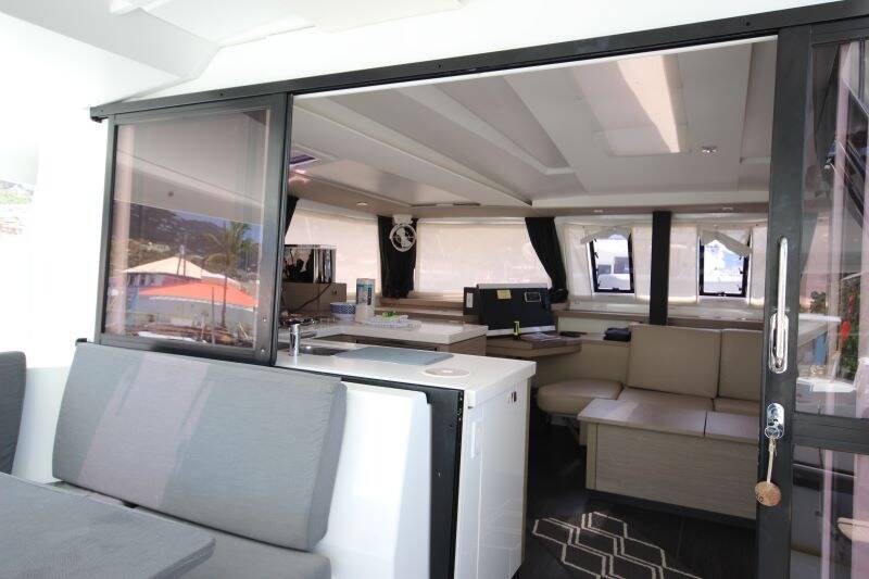 Fountaine Pajot Astrea 42 Maho