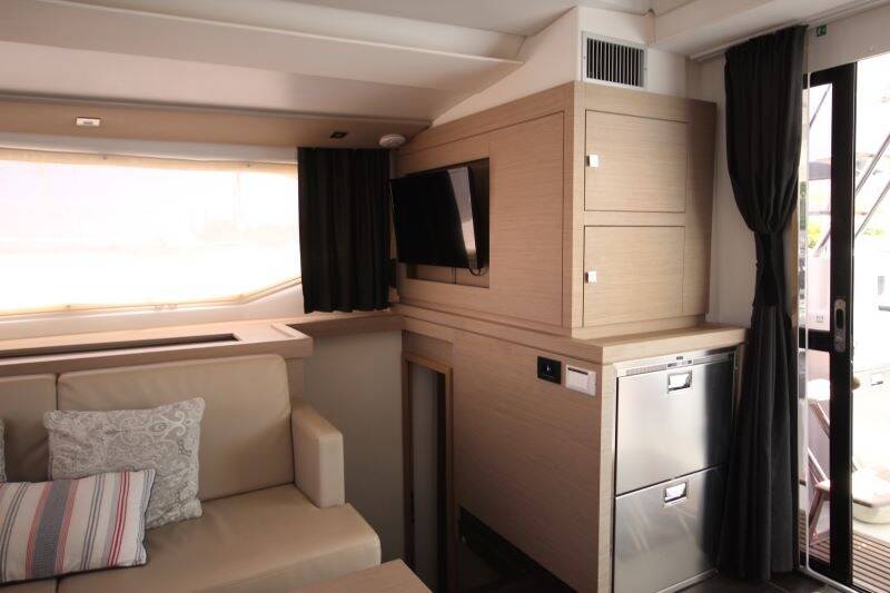 Fountaine Pajot Astrea 42 Maho