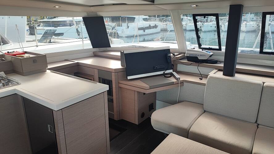 Fountaine Pajot Astrea 42 Reina