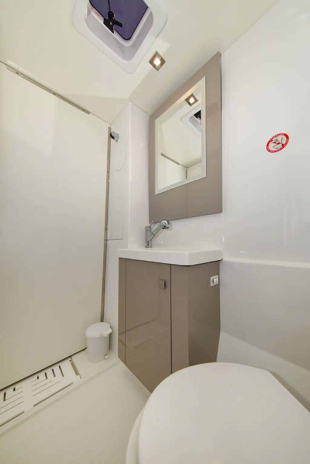 Fountaine Pajot Astrea 42 Le Bart