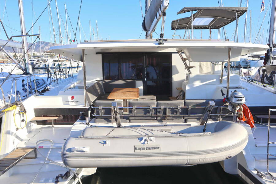 Fountaine Pajot Astrea 42 • CLASS