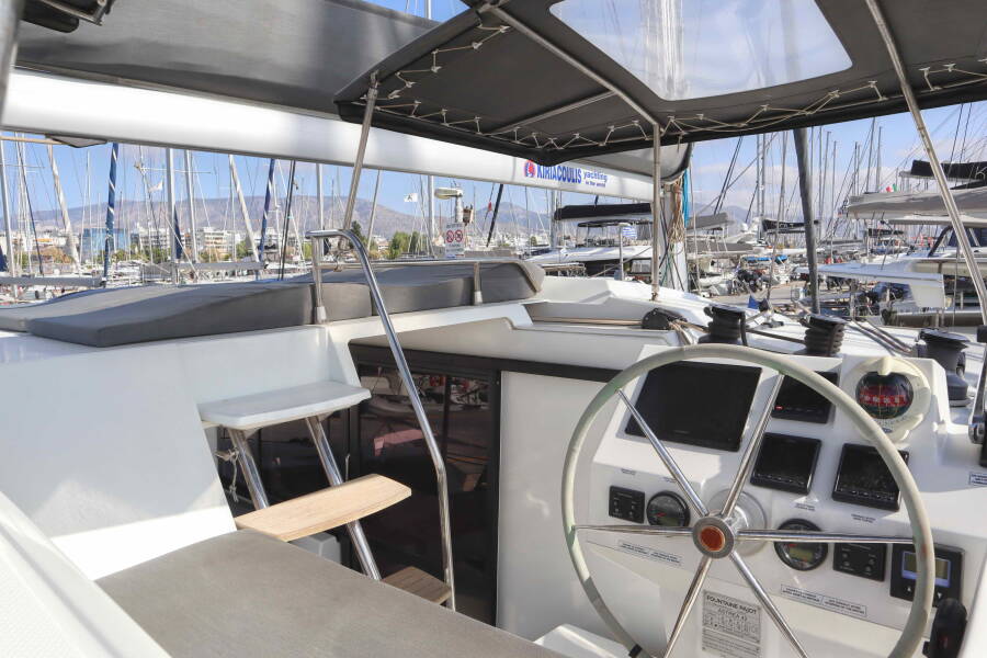 Fountaine Pajot Astrea 42 