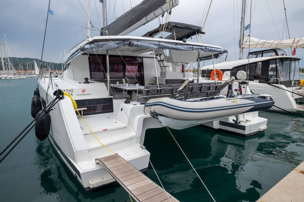 Fountaine Pajot Astréa 42 Orestes