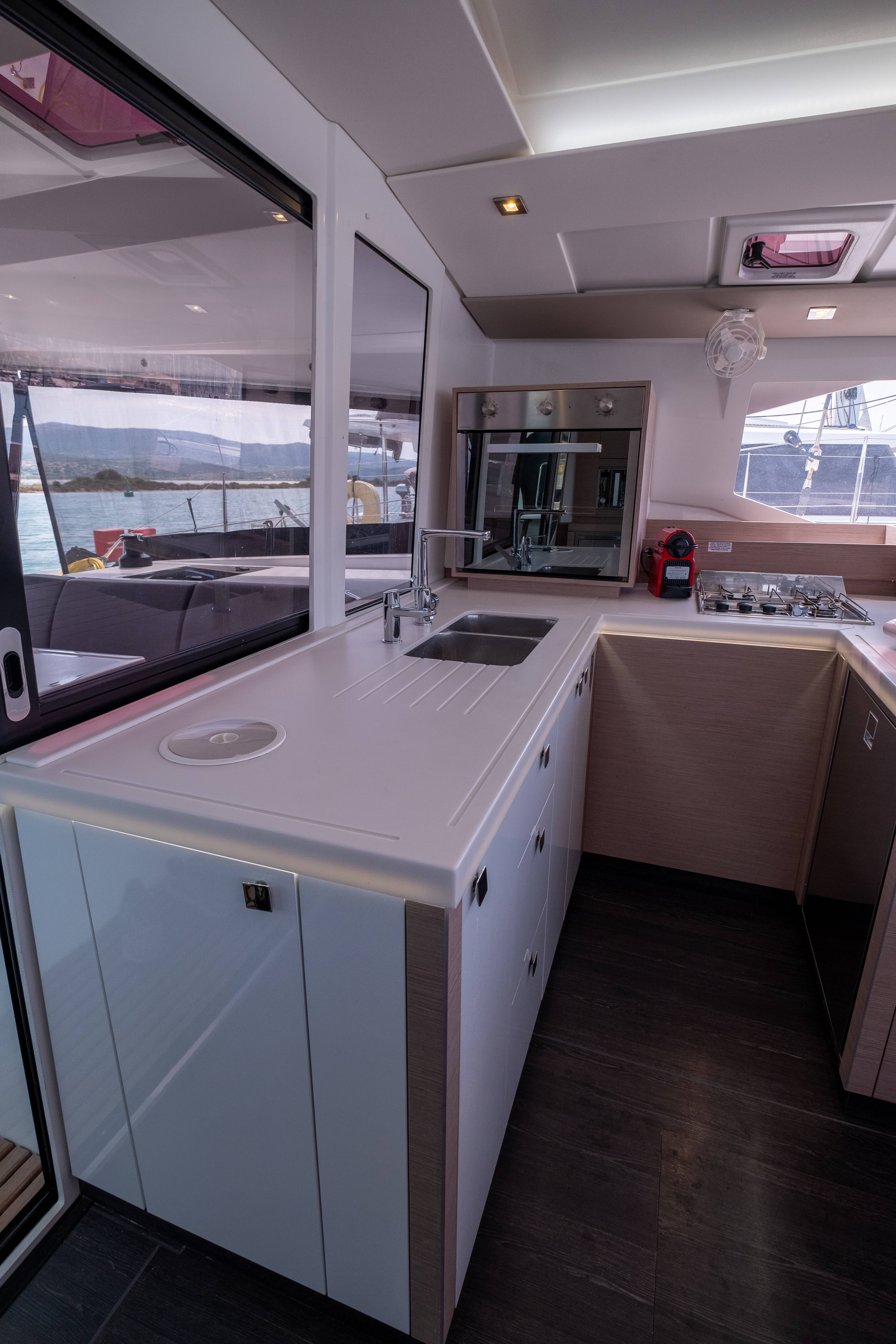 Fountaine Pajot Astréa 42 Orestes