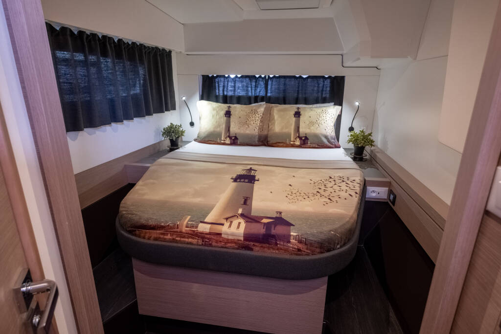 Fountaine Pajot Astréa 42 Orestes