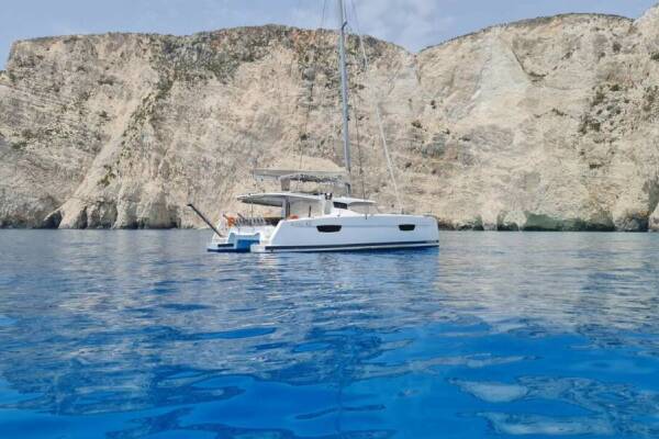 Fountaine Pajot Astrea 42 • Nostos