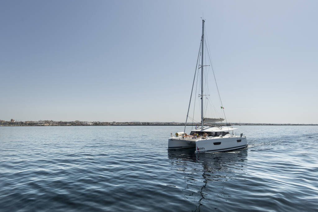 Fountaine Pajot Astréa 42  Astrea 