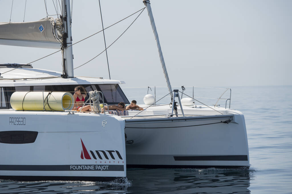 Fountaine Pajot Astréa 42  Astrea 