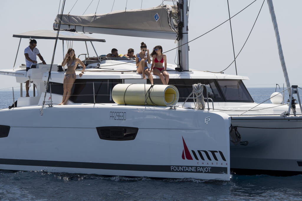Fountaine Pajot Astréa 42  Astrea 