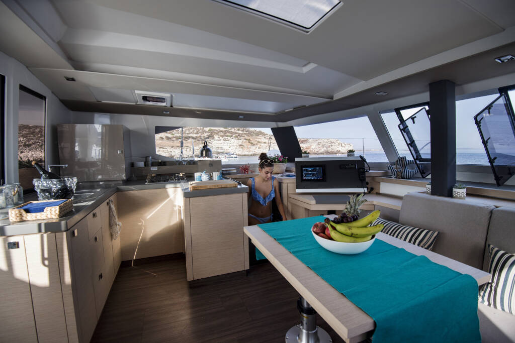 Fountaine Pajot Astréa 42  Astrea 