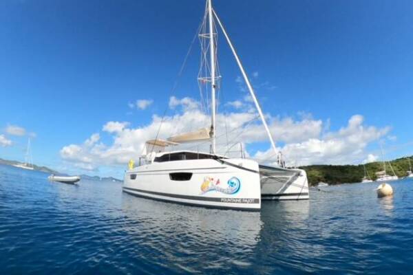 Fountaine Pajot Astrea 42 • Unsupervised