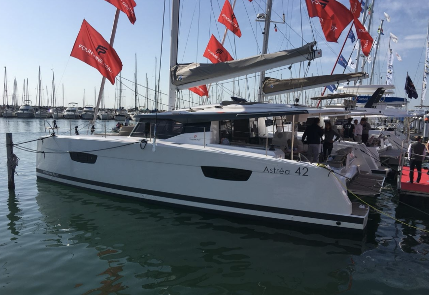 Fountaine Pajot Astrea 42 • All the Perks