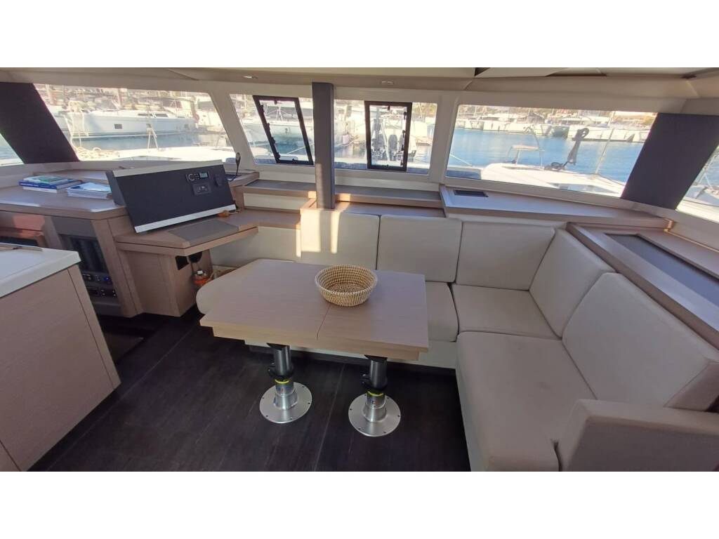 Fountaine Pajot Astrea 42 Cicada