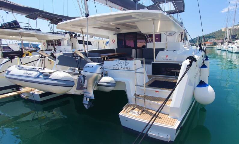 Fountaine Pajot Astrea 42 • Crazy Diamond
