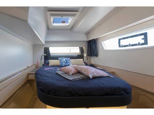 Fountaine Pajot Astrea 42 Bollinger