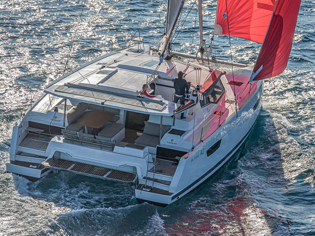 Fountaine Pajot Astrea 42 Deutz