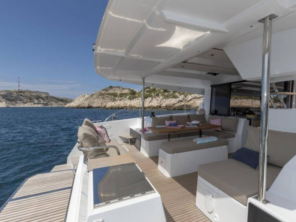 Fountaine Pajot Astrea 42 Deutz