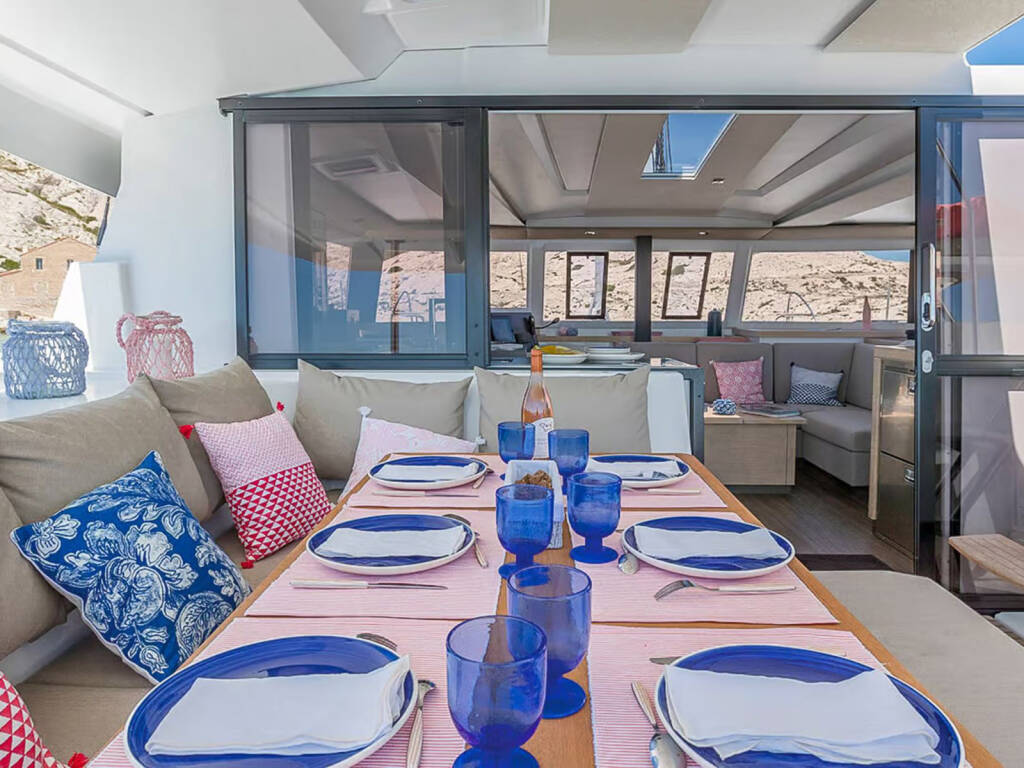 Fountaine Pajot Astrea 42 Deutz