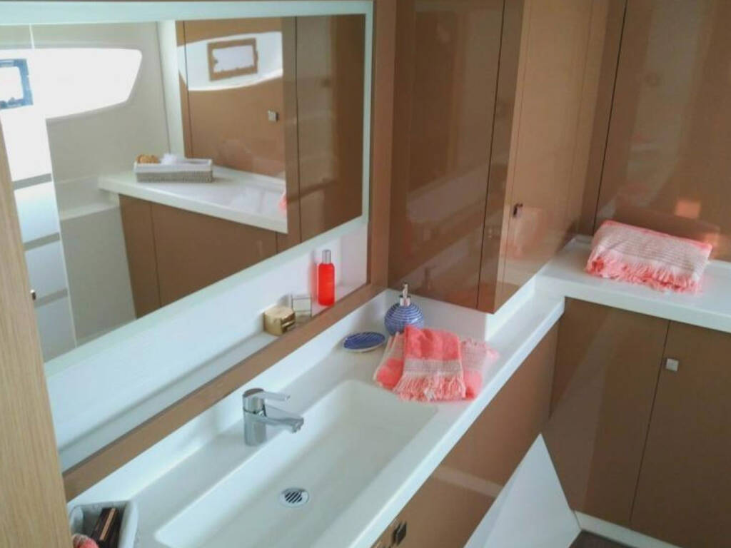 Fountaine Pajot Astrea 42 Deutz