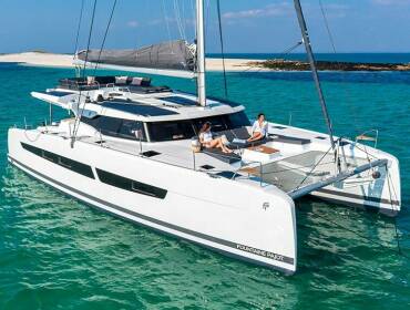 Fountaine Pajot Aura 51 SMART ELECTRIC Amped Up