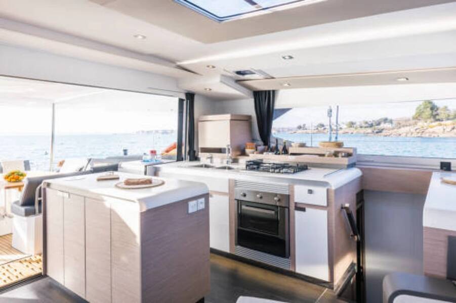 Fountaine Pajot Aura 51 Maeva