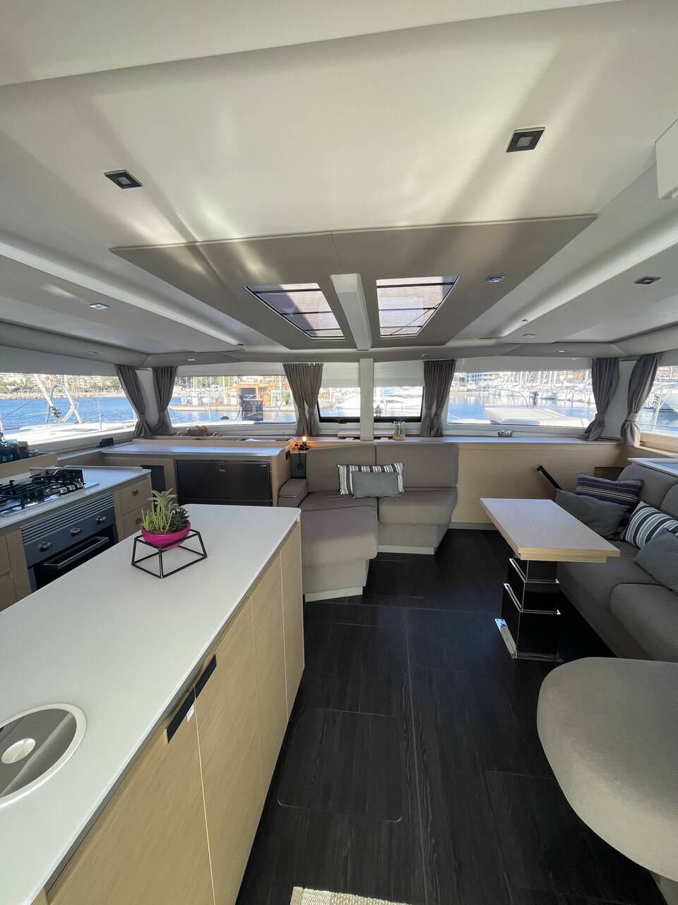 Fountaine Pajot Aura 51 Eleonore et les Garcons