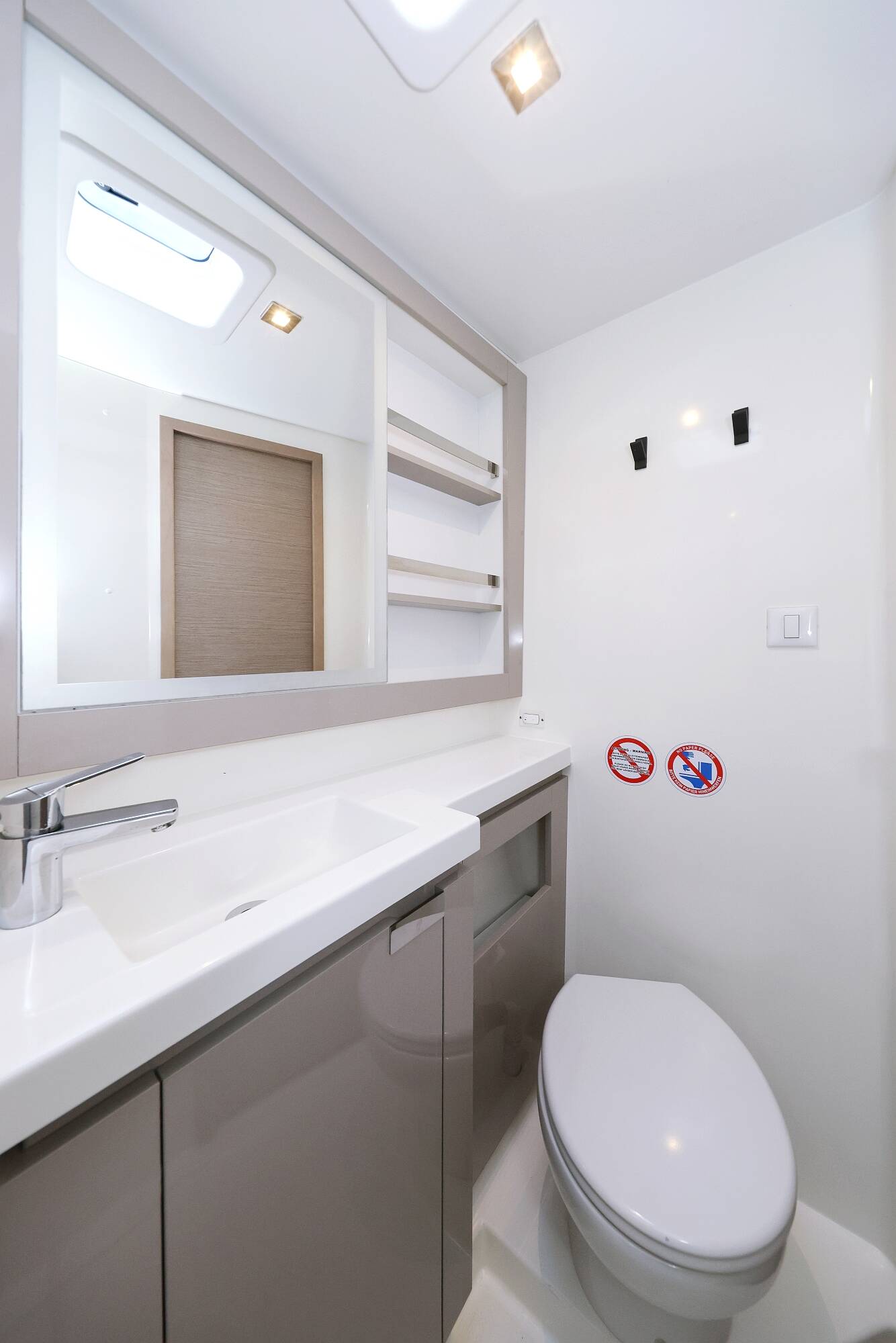 Fountaine Pajot Elba 45 Sun Office