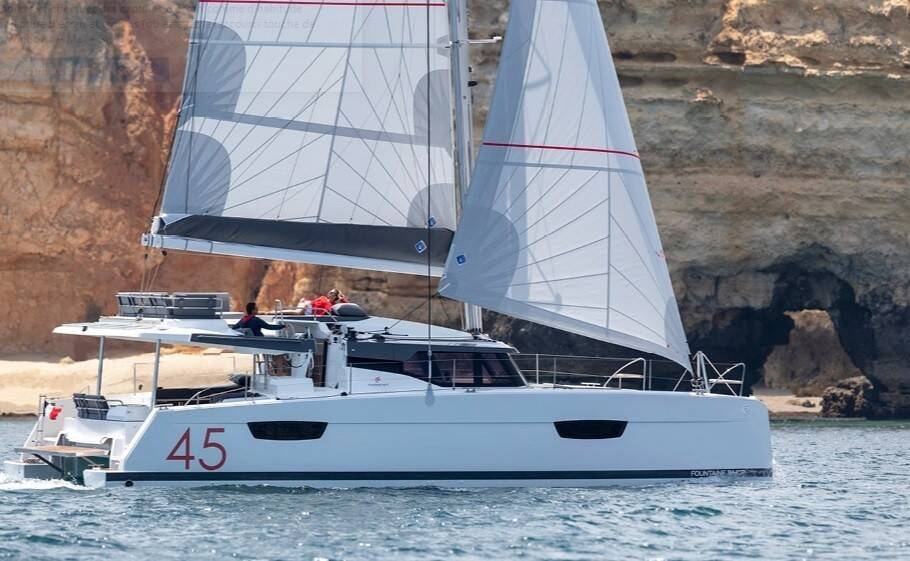 Fountaine Pajot Elba 45 • DAISY DOG