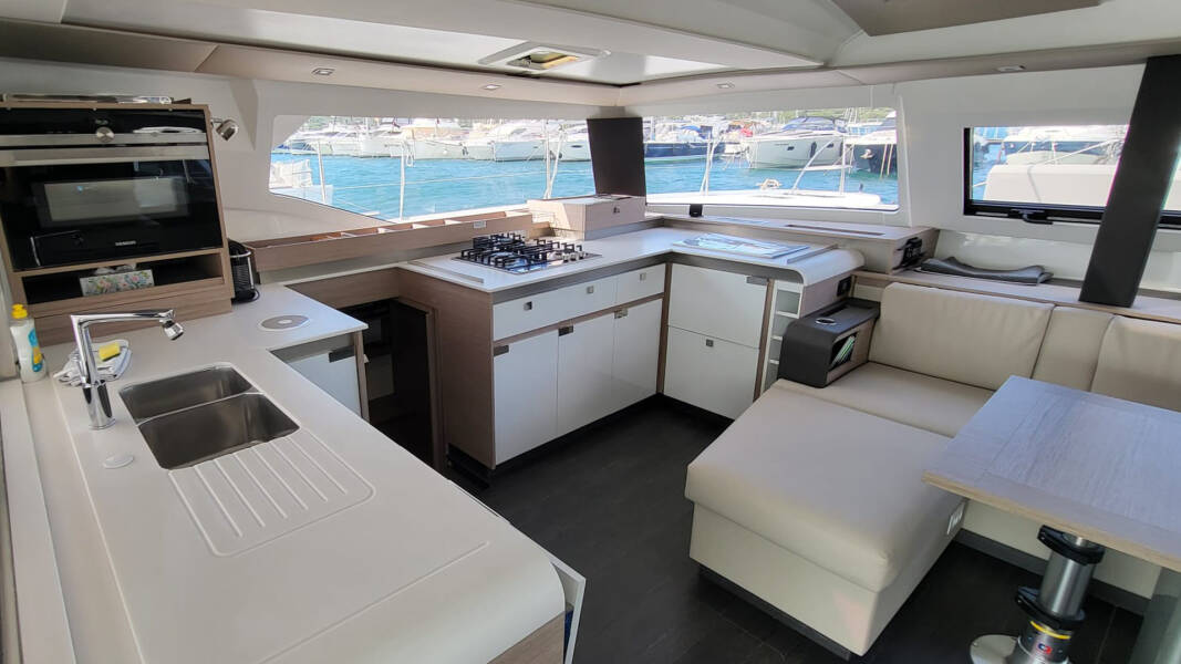 Fountaine Pajot Elba 45 Balu