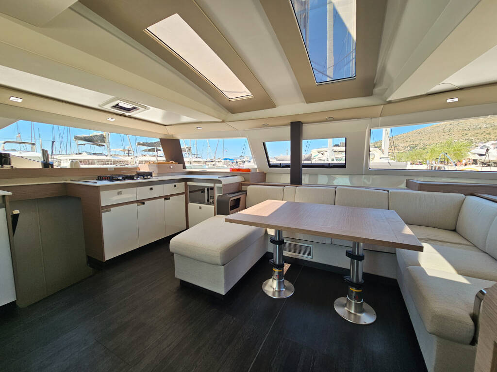 Fountaine Pajot Elba 45 Marina