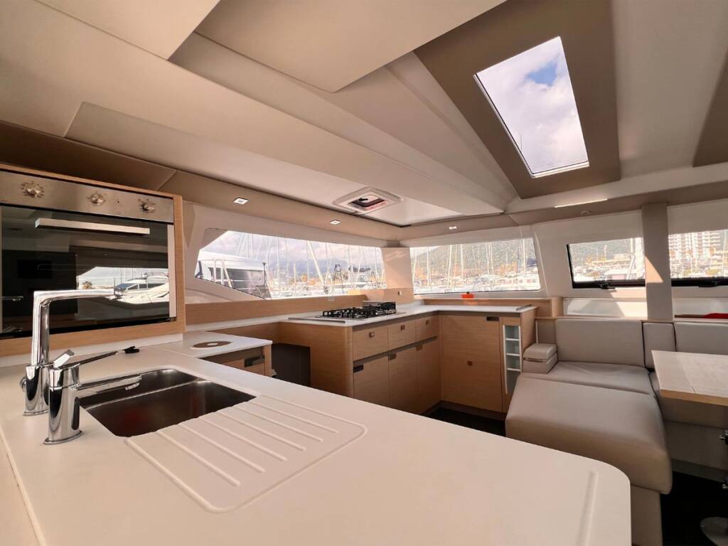 Fountaine Pajot Elba 45 Krug