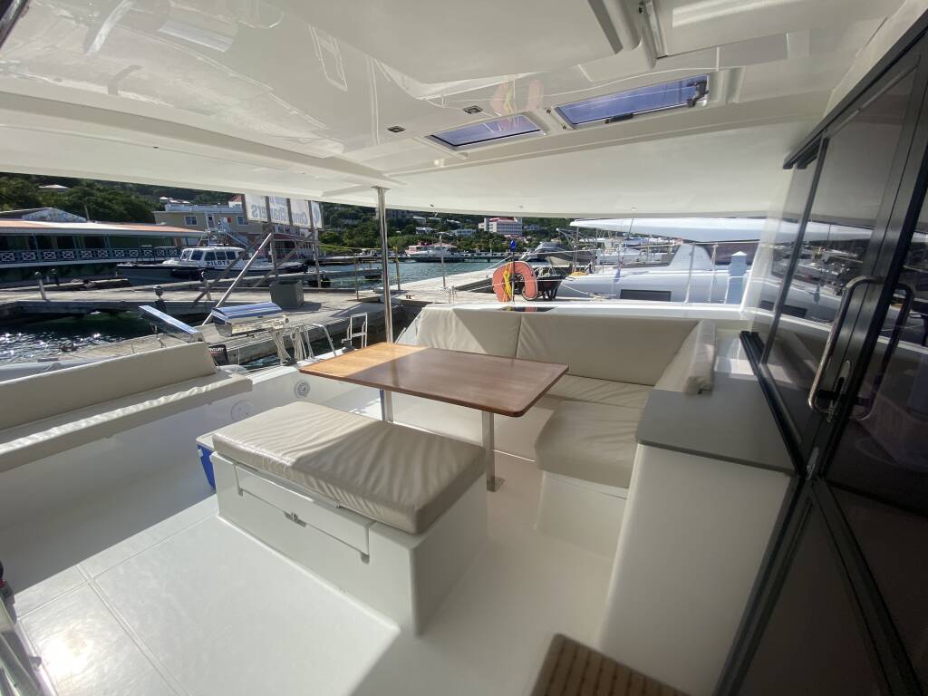 Fountaine Pajot Helia 44 Evolution Peacemaker