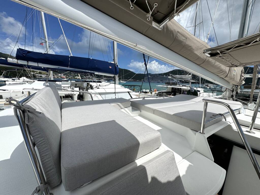 Fountaine Pajot Helia 44 Ohana