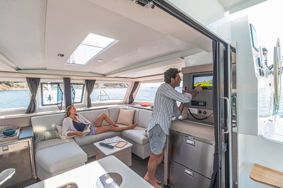 Fountaine Pajot Isla 40 Monkey Puppy