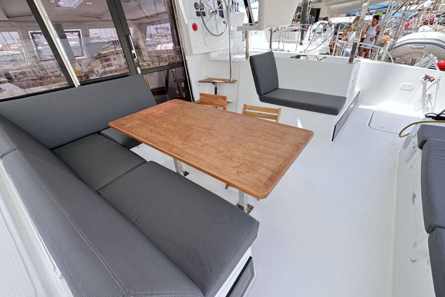 Fountaine Pajot Isla 40 Laja