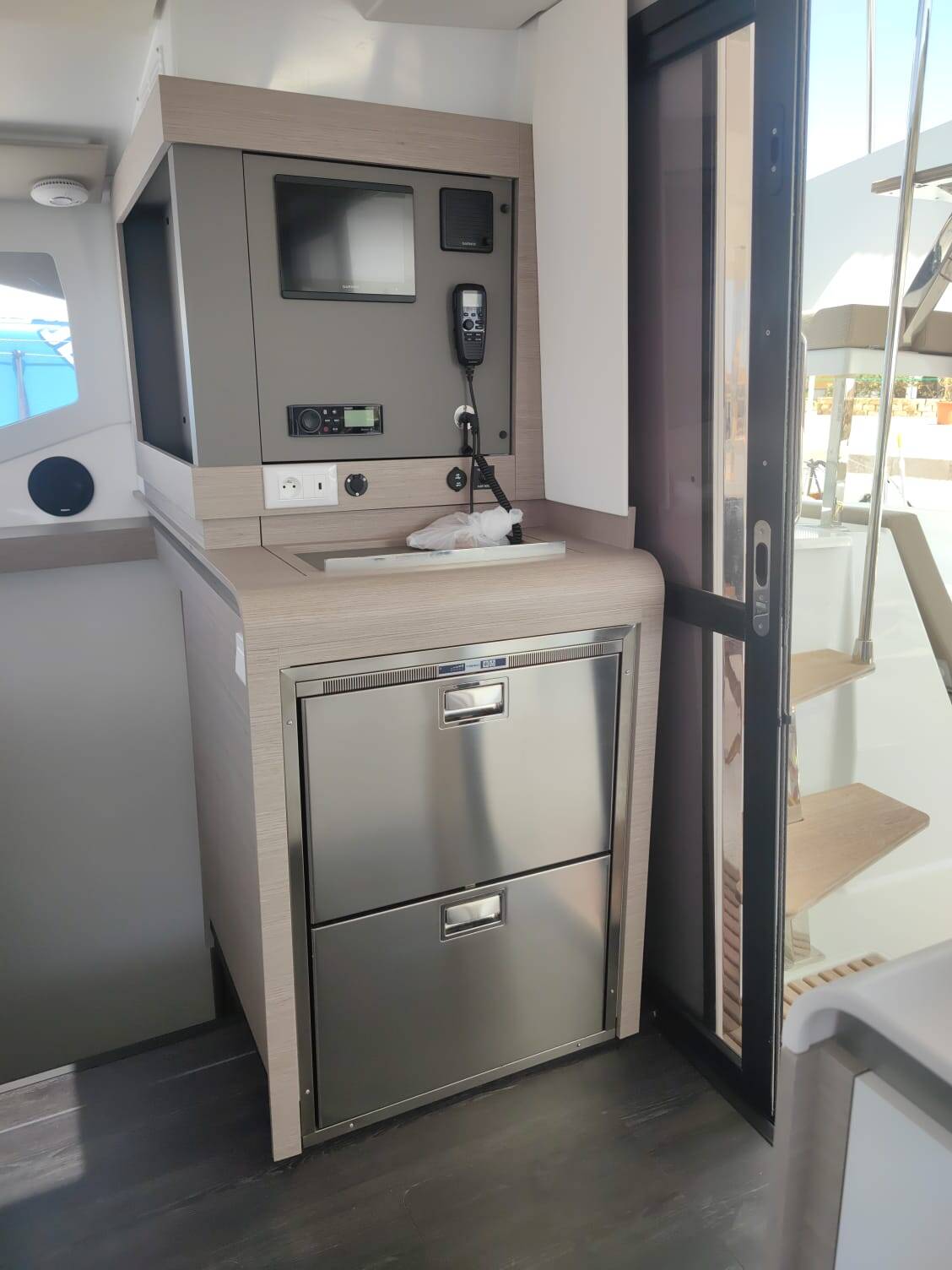 Fountaine Pajot Isla 40   Isla 