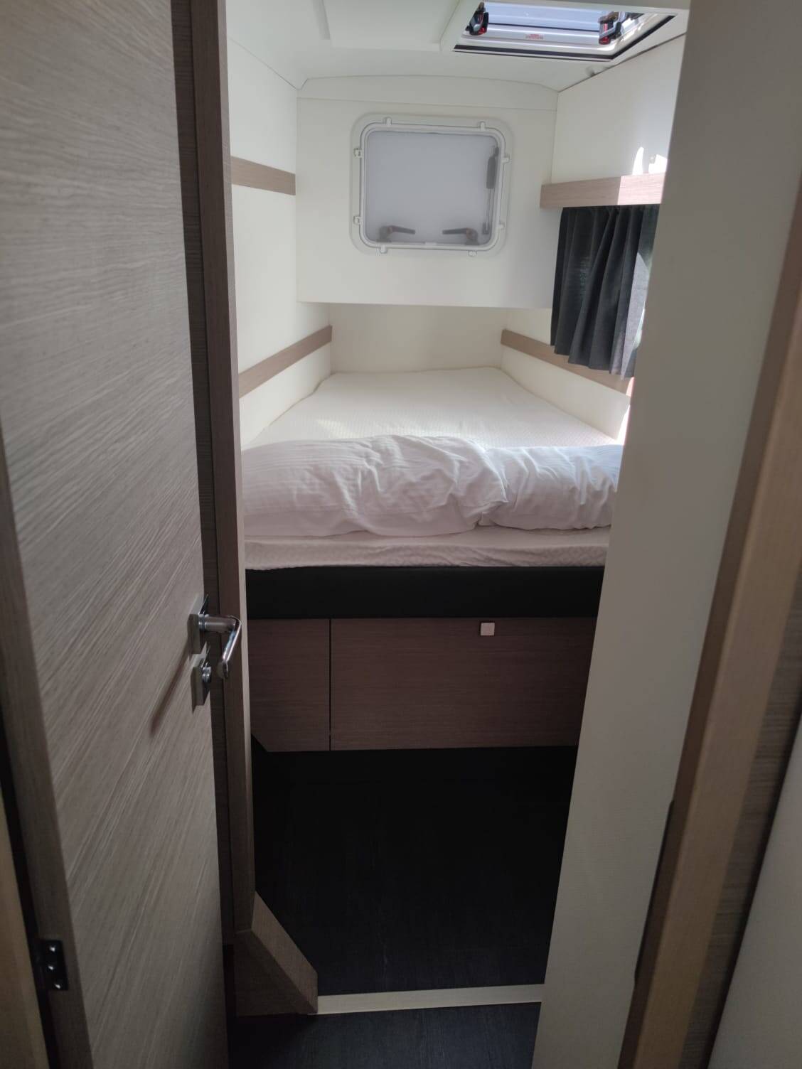 Fountaine Pajot Isla 40   Isla 