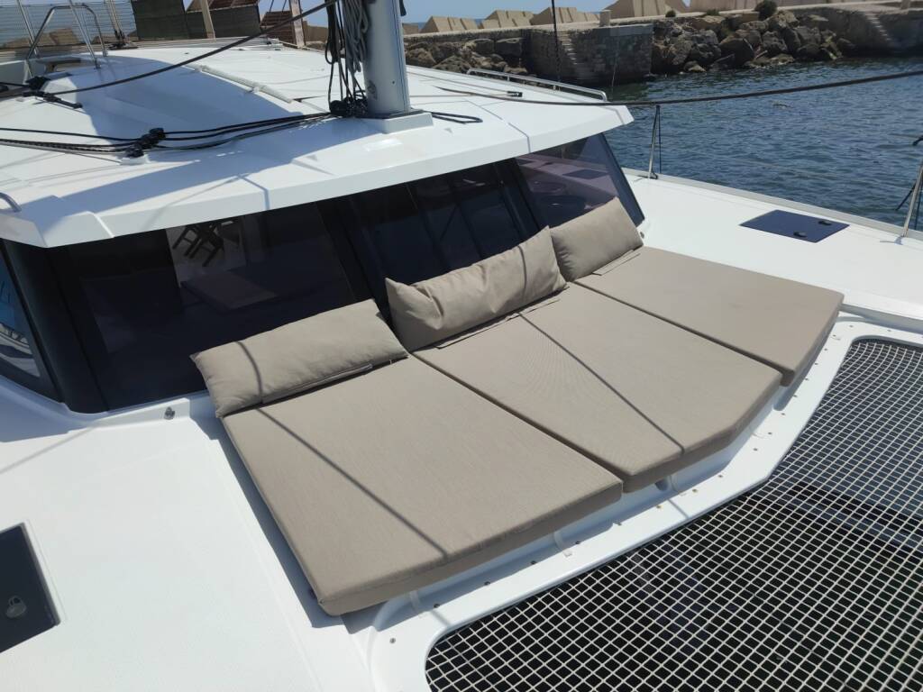 Fountaine Pajot Isla 40   Isla 