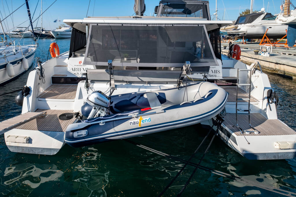 Fountaine Pajot Isla 40 Artemis 