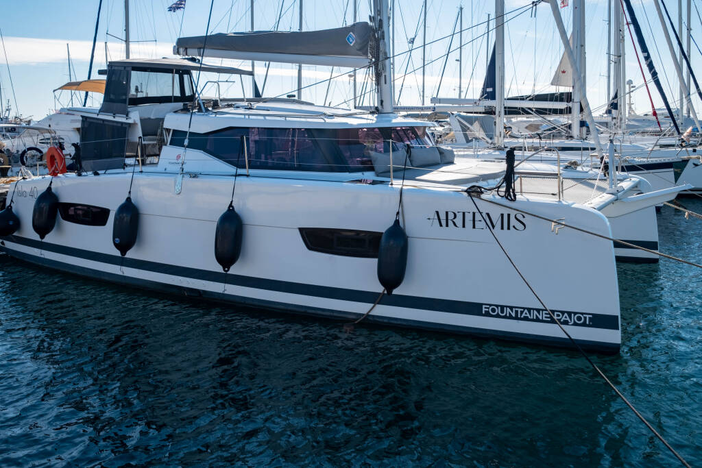 Fountaine Pajot Isla 40 Artemis 