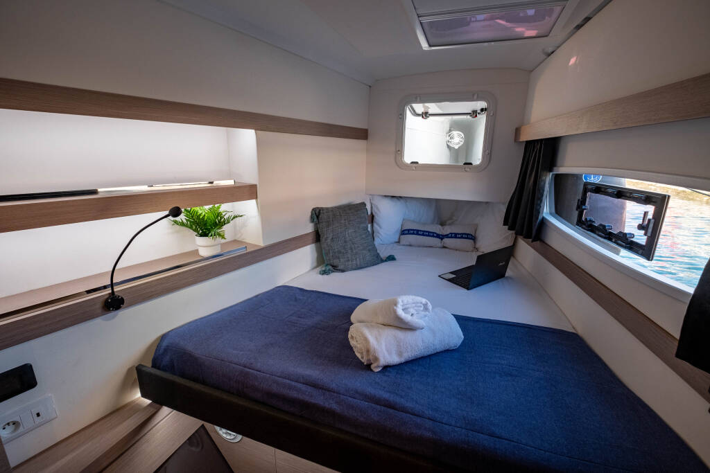 Fountaine Pajot Isla 40 Artemis 