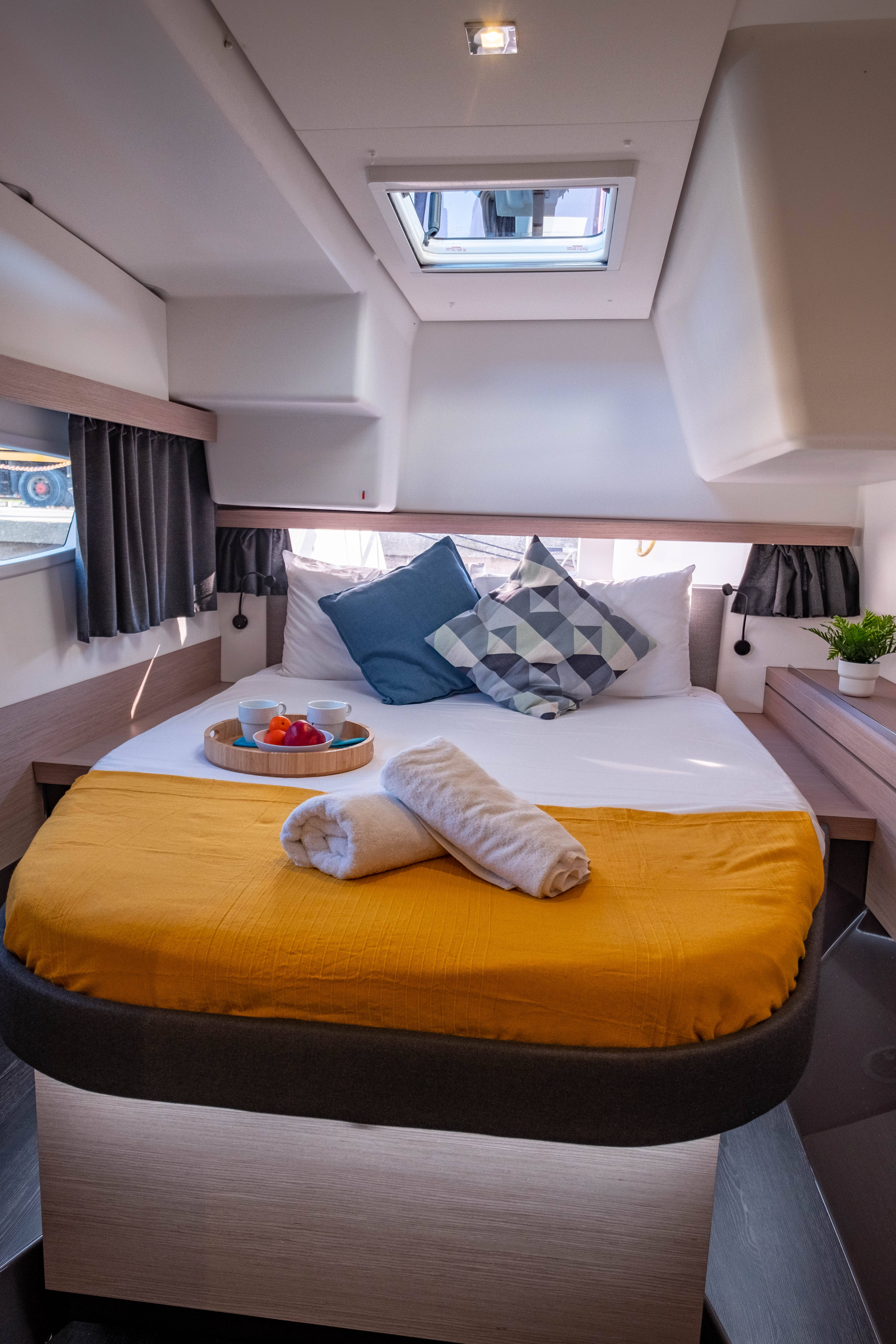 Fountaine Pajot Isla 40 Artemis 